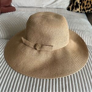 Nordstrom Tan Wide-Brimmed Sun Hat